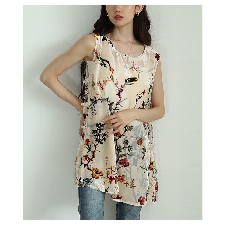 オフホワイト | オシャレが惹き立つ艶めくベロアのヴィンテージフラワーチュニック レディース ファ… | Sawa a la mode