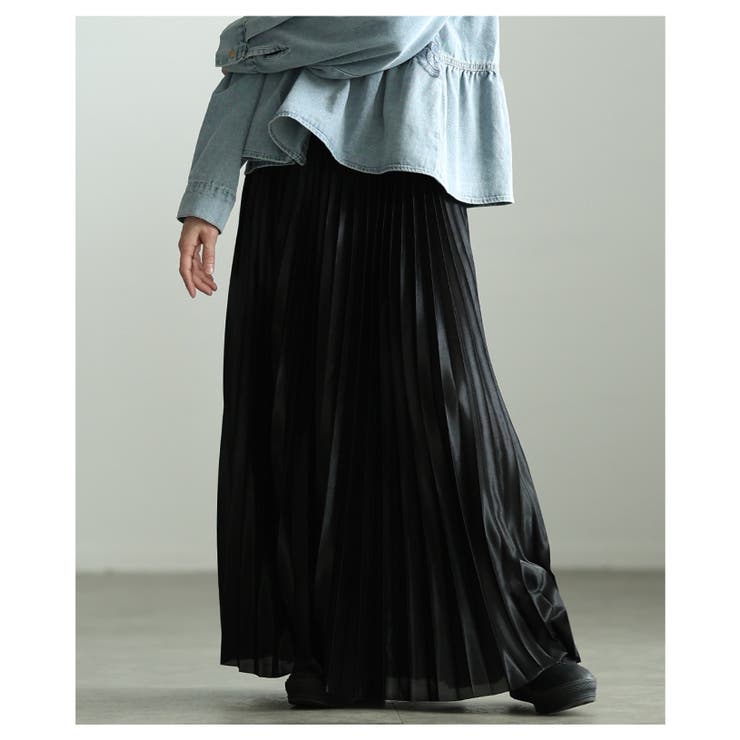 ブラック | 華やかに煌めくメタリックプリーツフレアロングスカート レディース ファッション | Sawa a la mode