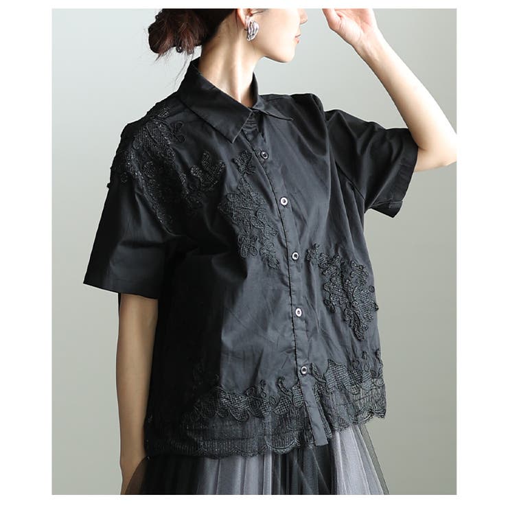 ブラック | 洗練さ纏う花モチーフレースアシンメトリーブラウス レディース ファッション | Sawa a la mode