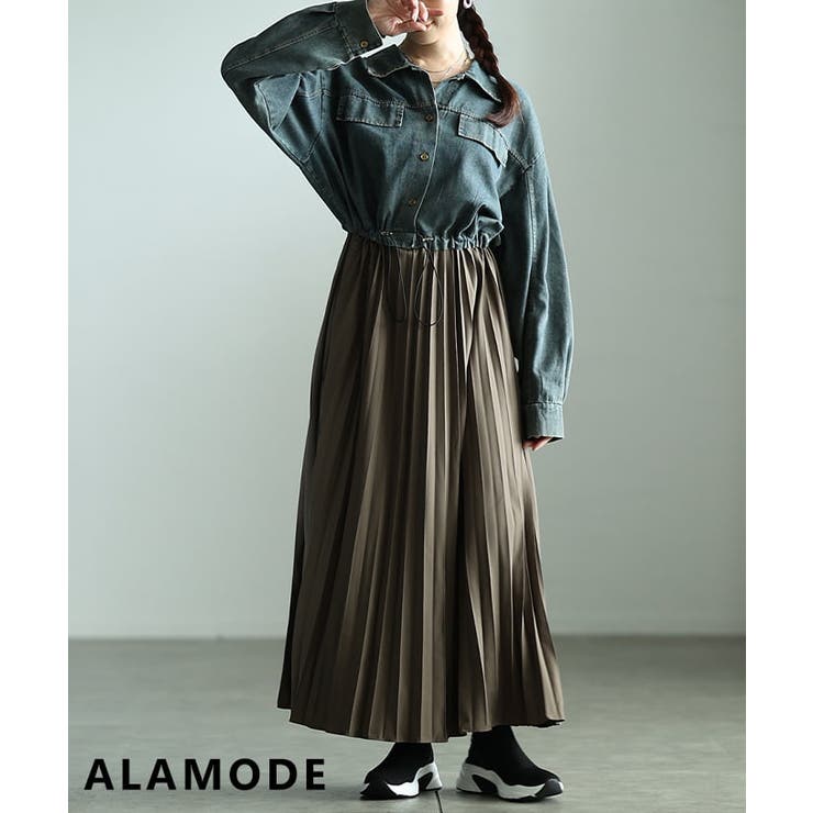 モカ | お洒落に決まるデニムドッキングプリーツワンピース レディース ワンピース | Sawa a la mode