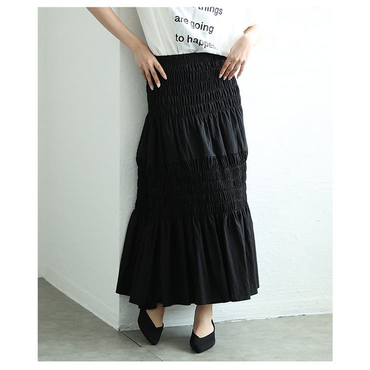 ブラック | ふわりと弾む2段シャーリングフレアロングスカート レディース ファッション | Sawa a la mode