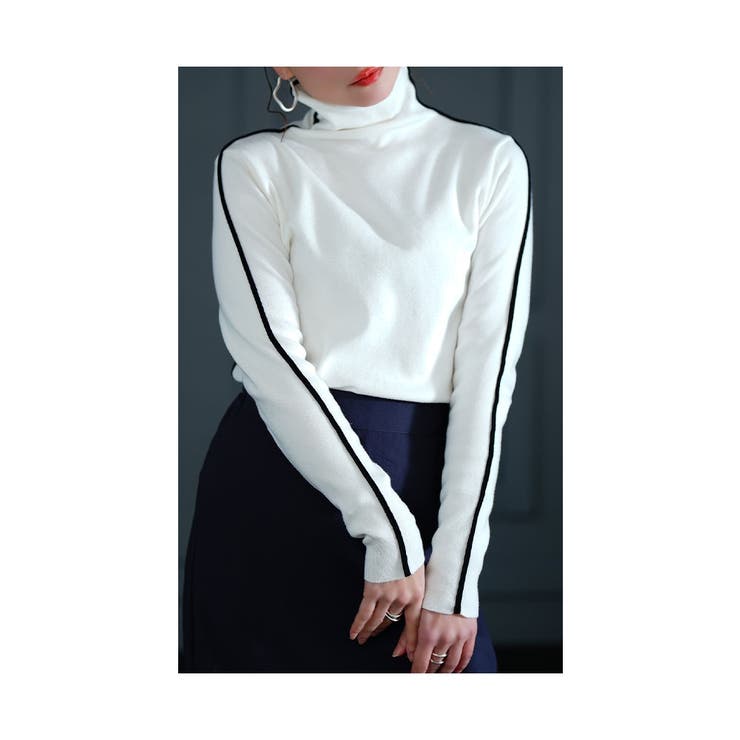 ホワイト | エッジを加える配色ラインニットカットソー レディース ファッション | Sawa a la mode
