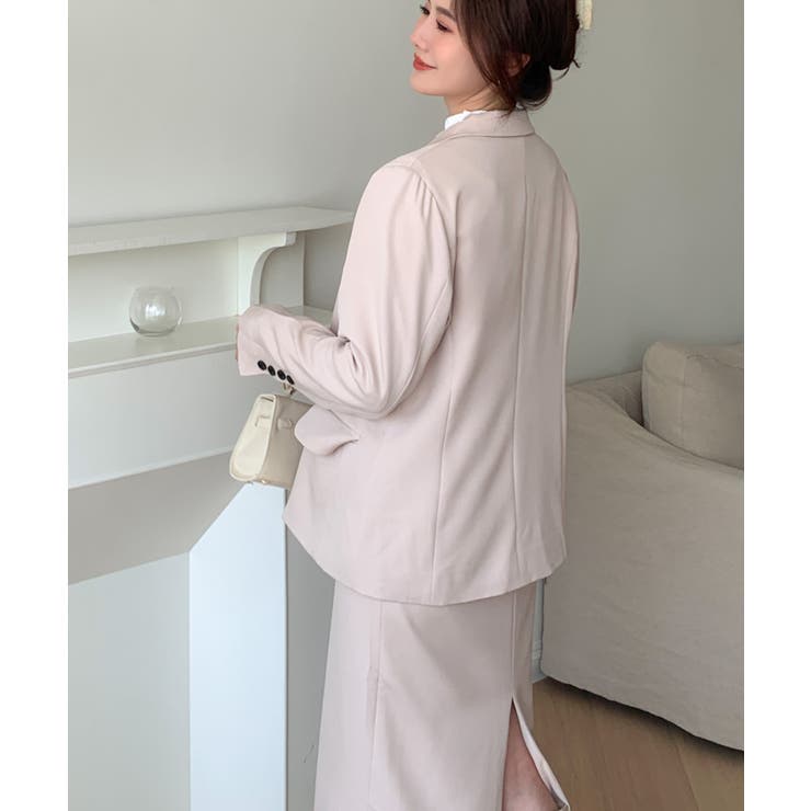 セットアップ】ダブルテーラードジャケット＋バックスリットタイト