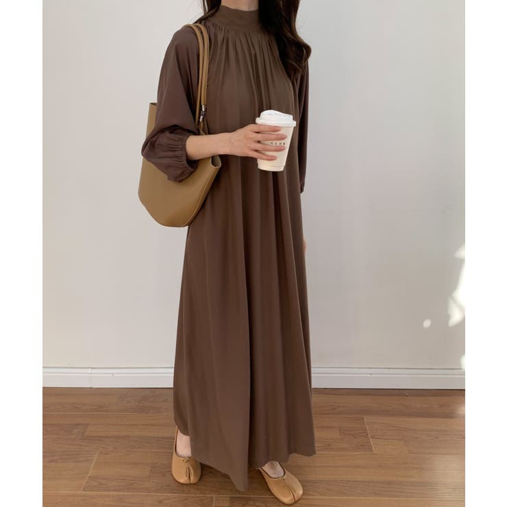 バックリボン オフショルダー 背中あき 韓国 ワンピース ロング ワンピース バックリボン オフショルダー 背中あき 韓国 2色