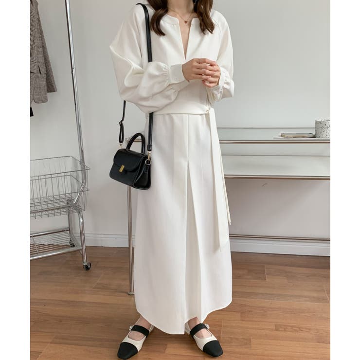 アドーア ジョーゼット タックギャザー キーネックワンピース ボリュームスリーブ アドーア ジョーゼット タックギャザー キーネックワンピース