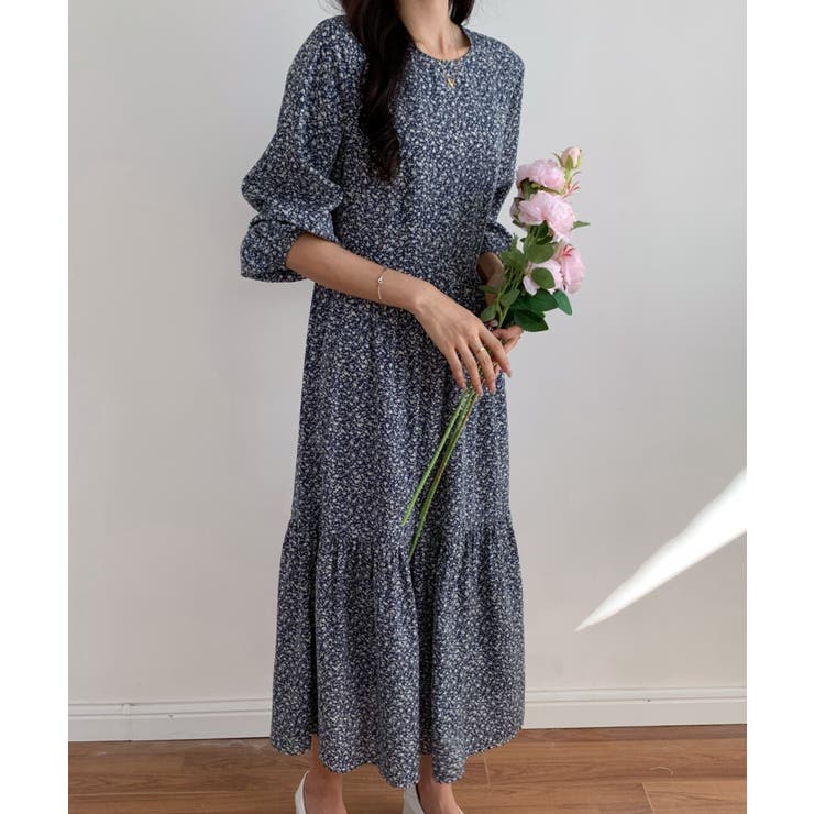 ２点おまとめ✨希少✨極美品　シビラ　総柄　ロングワンピース　花柄⑤ 2点おまとめ✨希少✨極美品 シビラ 総柄 ロングワンピース 花