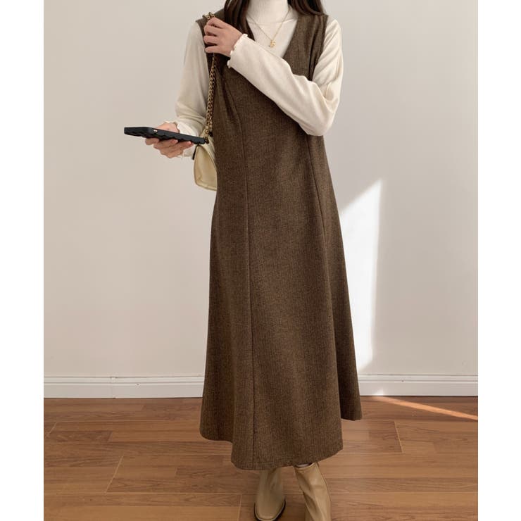 アドーア　ジャンパースカート　ロングワンピース　Vネック　ベルトデザイン VネックAラインロングジャンパースカート[品番：ABIW0010717