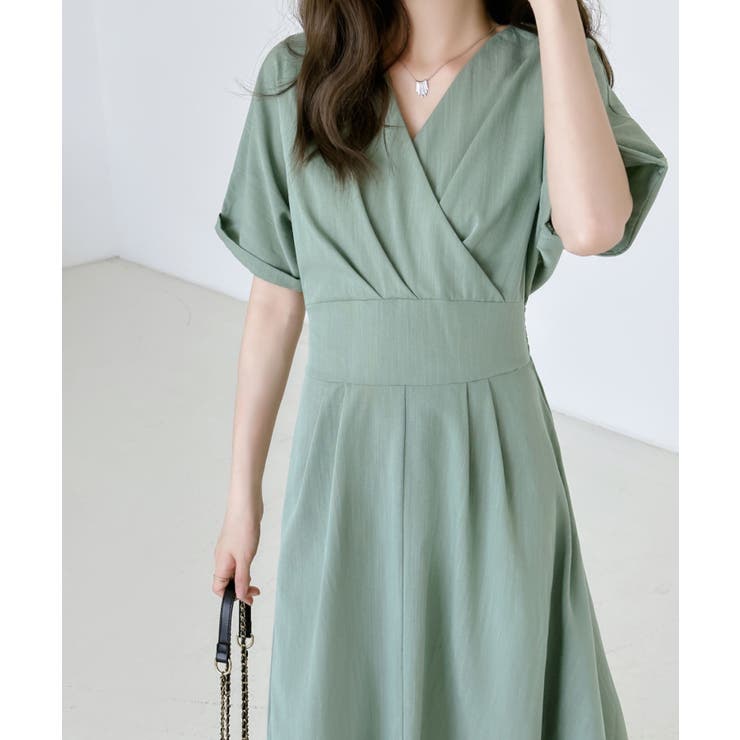 極美品❤️プランテーション　麻混　カシュクールワンピース　フレア　黒ゆったり ぼかしフラワーレディーカシュクールワンピース[品番