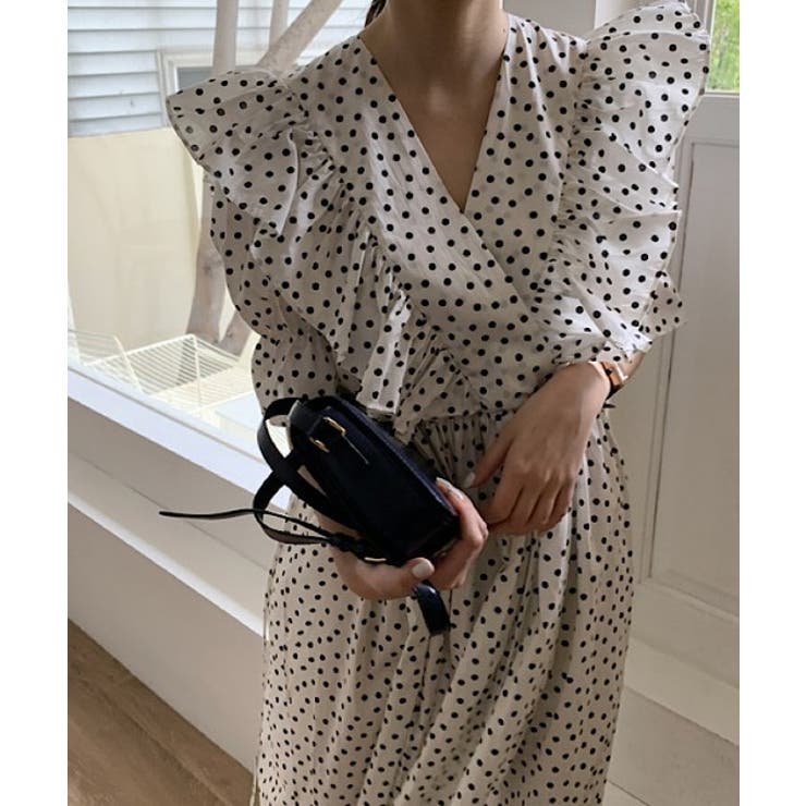 Vネックフロントフリルドットワンピース 品番 Abiw Abitokyo アビトーキョー のレディースファッション通販 Shoplist ショップリスト