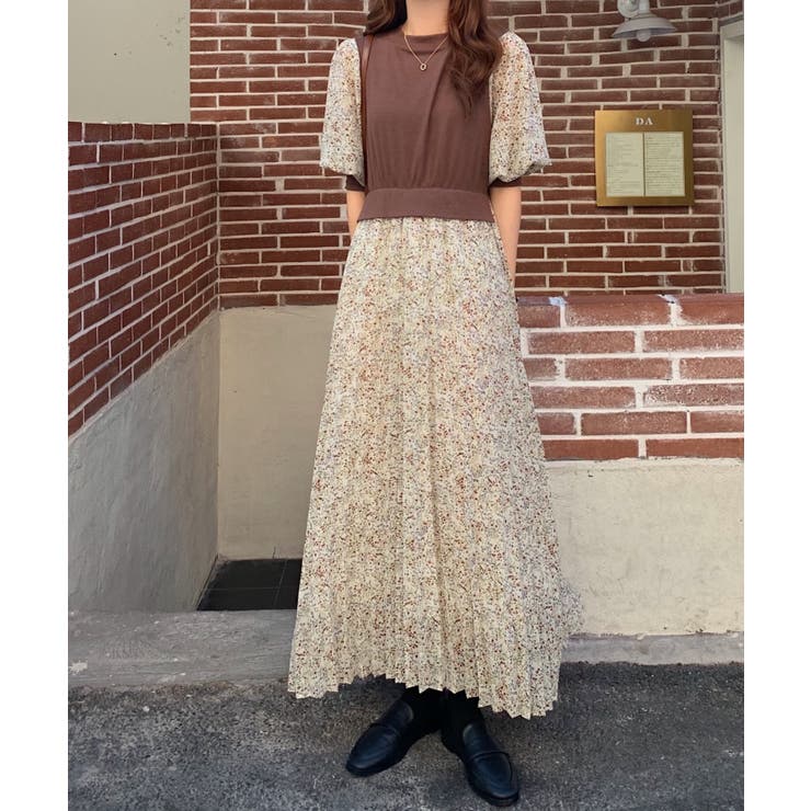 フロントリブカットソードッキング 小花柄プリーツロングワンピース 品番 Abiw Abitokyo アビトーキョー のレディースファッション通販 Shoplist ショップリスト
