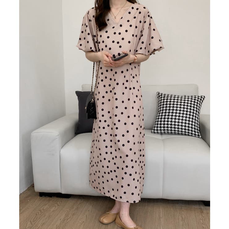 バックスリットボリュウーム袖ドット柄ワンピース[品番