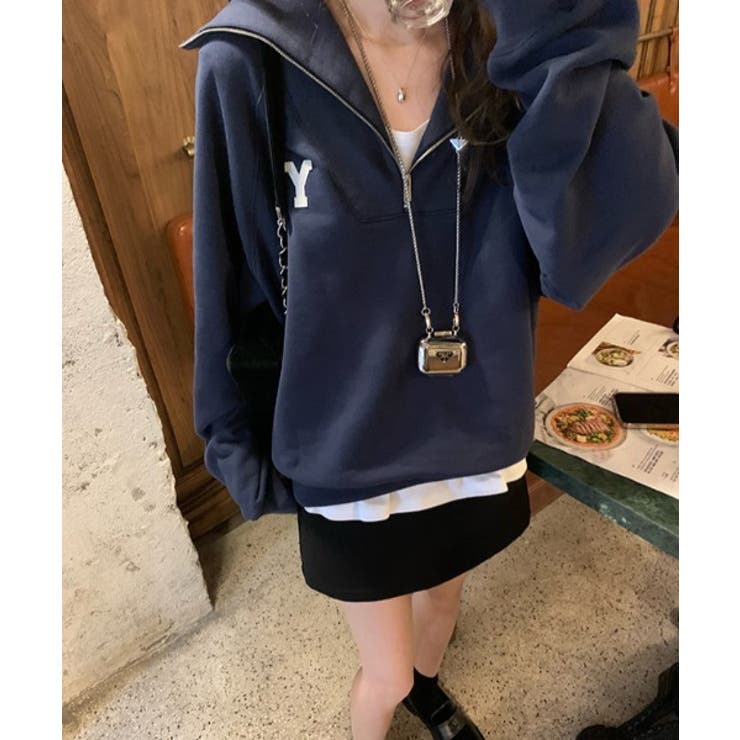 フロントジップハイネックワンポイント刺繍スウェットトレーナー