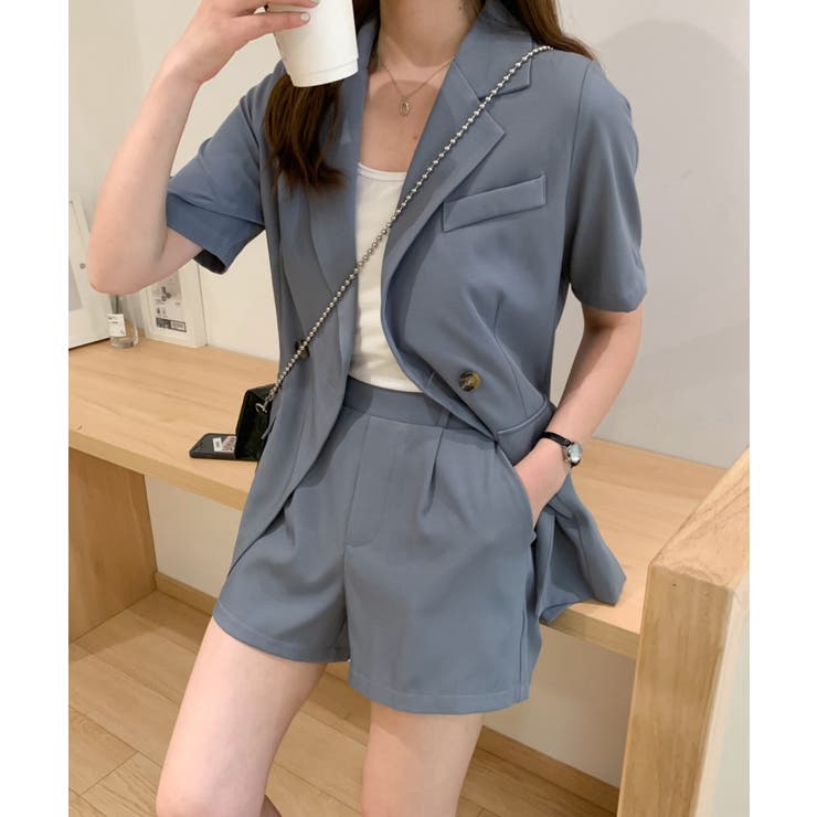 バックスリットジャケットワイドショートパンツセットアップ