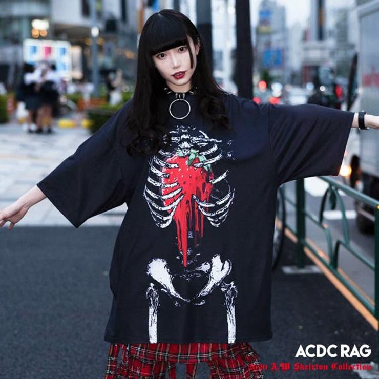 タレストロベリー ヒュージt Tシャツ 品番 Acdw Acdcrag エーシーディーシーラグ のレディースファッション 通販 Shoplist ショップリスト