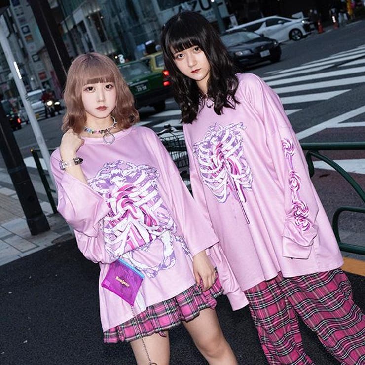 ラ*ト様 dinoworks ロンt ポーカーズ ピンク 長袖 1/13までこの THE NORTH FACE（ザ ノースフェイス） L/S Square Logo Tee スクエア