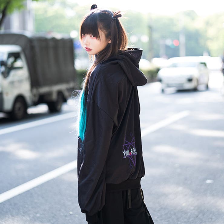 Poison Girl パーカー 品番 Acdw Acdcrag エーシーディーシーラグ のレディースファッション通販 Shoplist ショップリスト