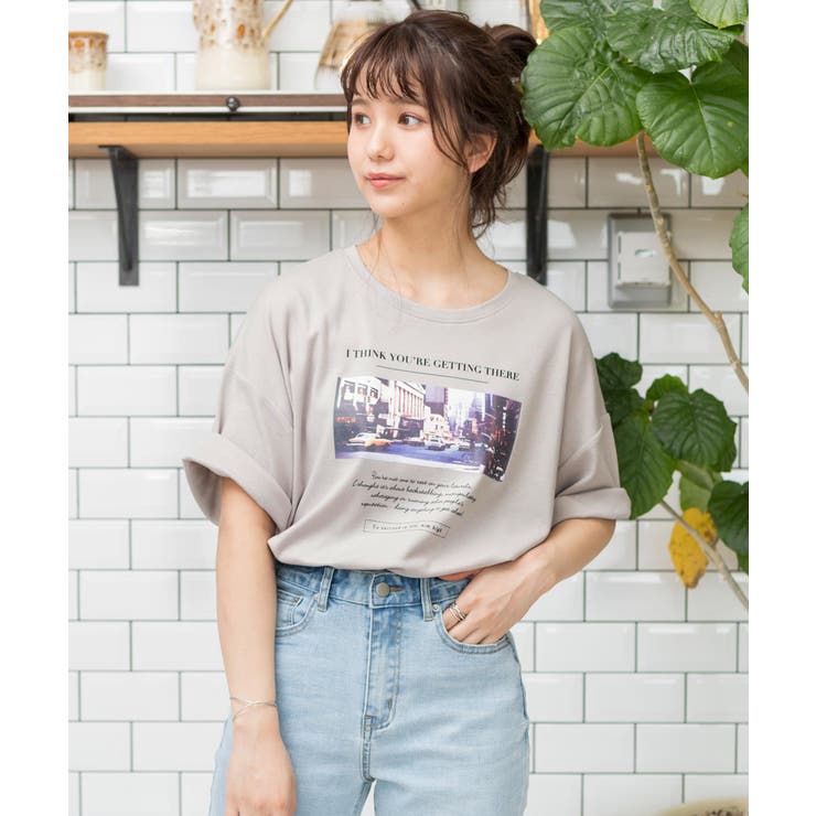 プリント入りショート丈tシャツ 柄 半袖 品番 Adew Ad Thie アドティエ のレディースファッション通販 Shoplist ショップリスト