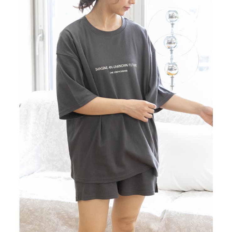 チャコール×チャコール | ロゴ入りルームウエア セットアップ 柄 | ad thie