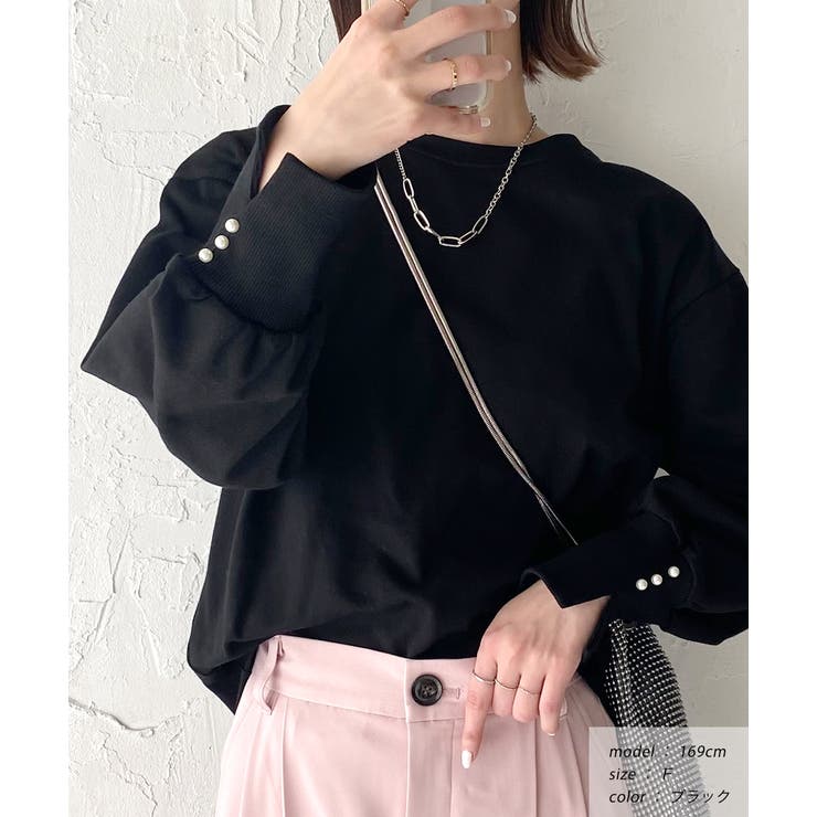 ブラック | パール付きスリット 裏毛ボリュームスリプルオーバー | ad thie