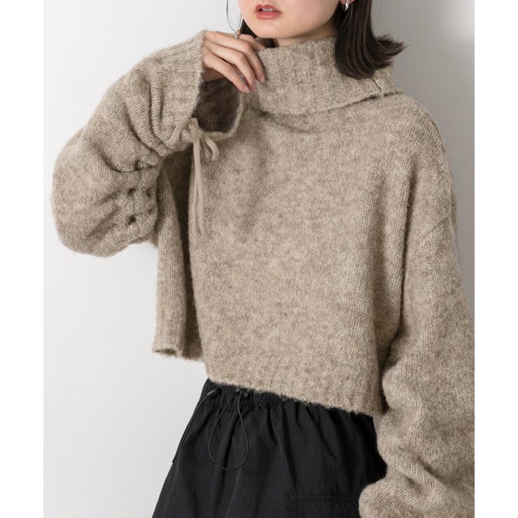 ベージュ | ハイネック・袖ドロスト ブークレショート丈ニット | ad thie