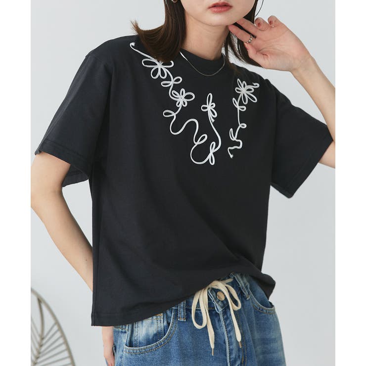 フラワーモチーフコード刺繍Tシャツ | ad thie | 詳細画像20 