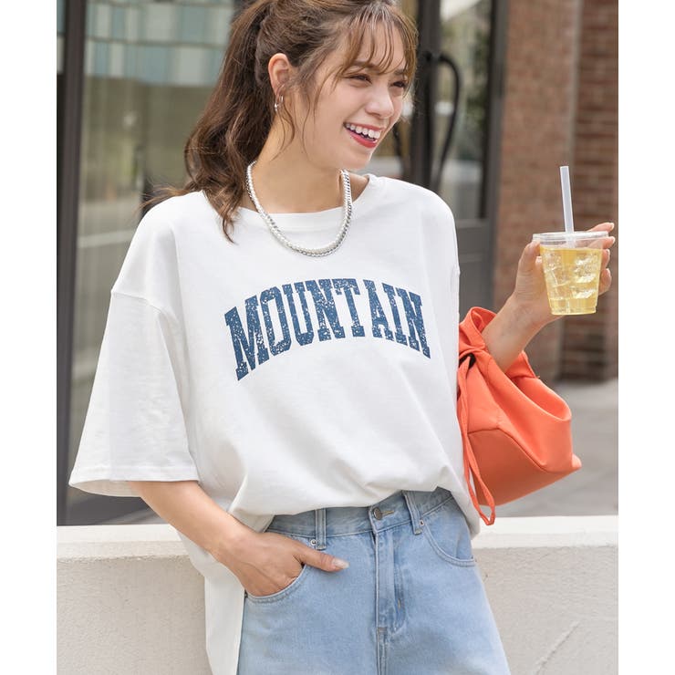 オフホワイト | ラウンドサイドスリット グランジロゴTシャツ | ad thie