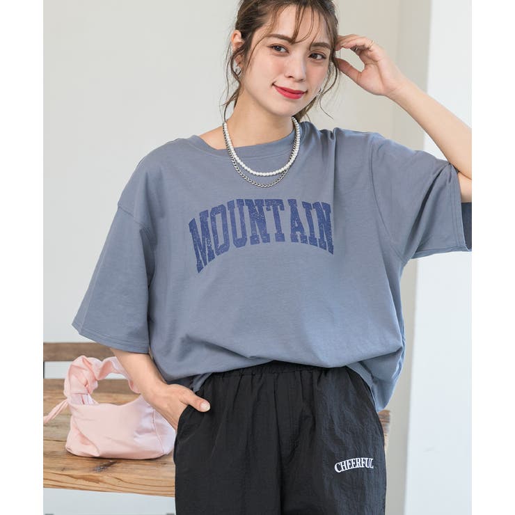 ブルーグレー | ラウンドサイドスリット グランジロゴTシャツ | ad thie
