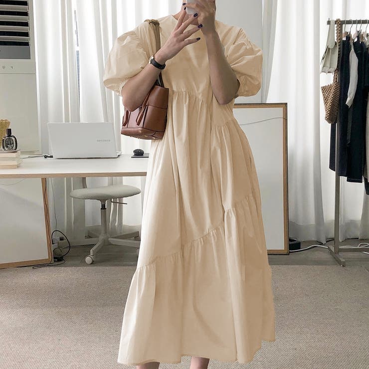 ティアード ワンピース 半袖 パフスリーブ フリル 白 チュニック[品番