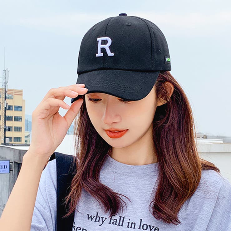 ブラック×Ｒホワイト | ベーシック・タグ付き 刺繍ロゴキャップ | ad thie