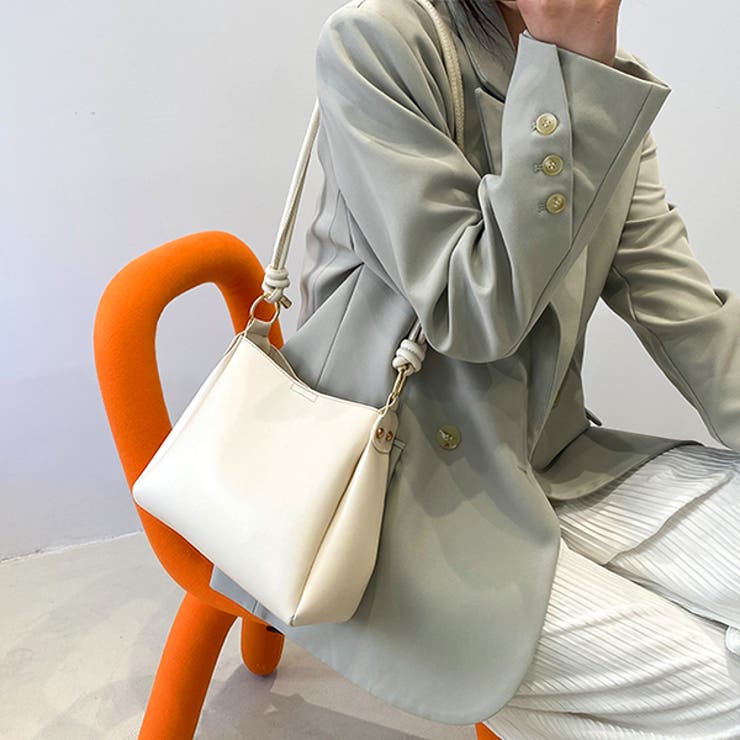 ノットハンドル・ポーチ付き ヴィーガンレザトートバッグ[品番