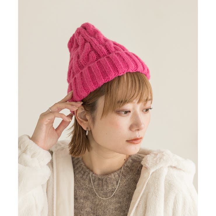 【MONCLER】【新品未使用】ピンク　ポンポン付きニット帽ニット帽