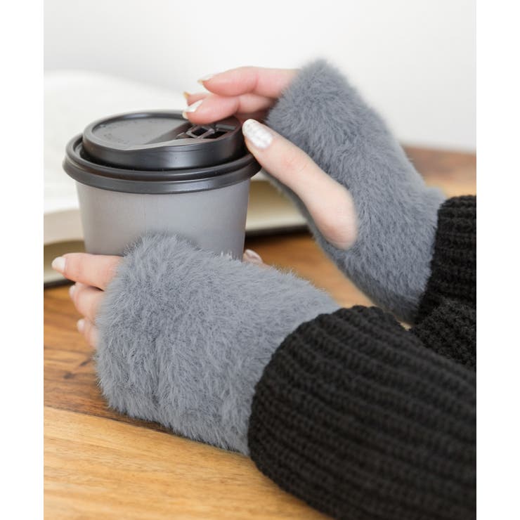 グレー | ふわふわ・あったか シャギーアームウォーマー | ad thie