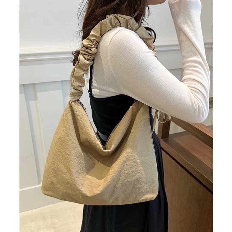 ギャザーストラップショルダーバッグ | ad thie | 詳細画像2 