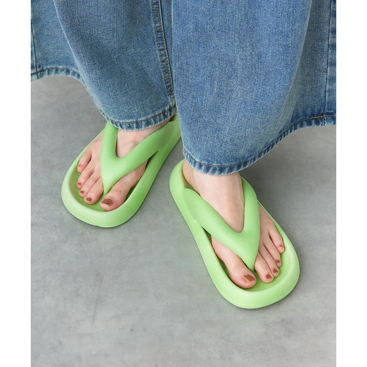 ライトグリーン | ボリュームソールトングサンダル | ad thie