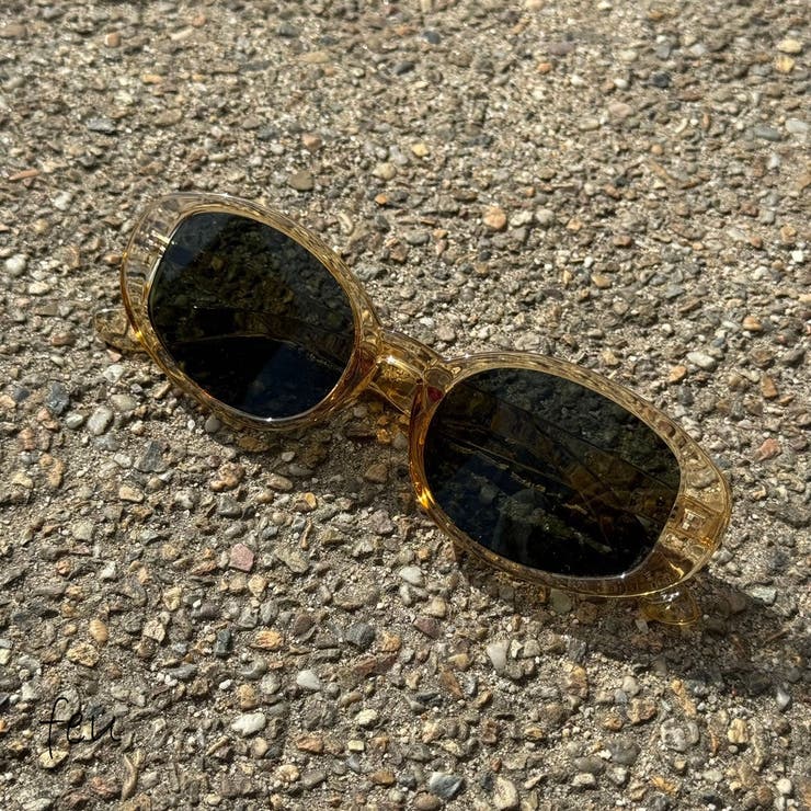 ベージュ×ブラックカーキレンズ | キャットサングラス UV400 UVカットレンズ | feu