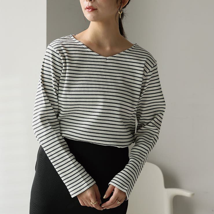 ホワイトボーダー | ゆるVネック リブ トップス | A Happy Marilyn