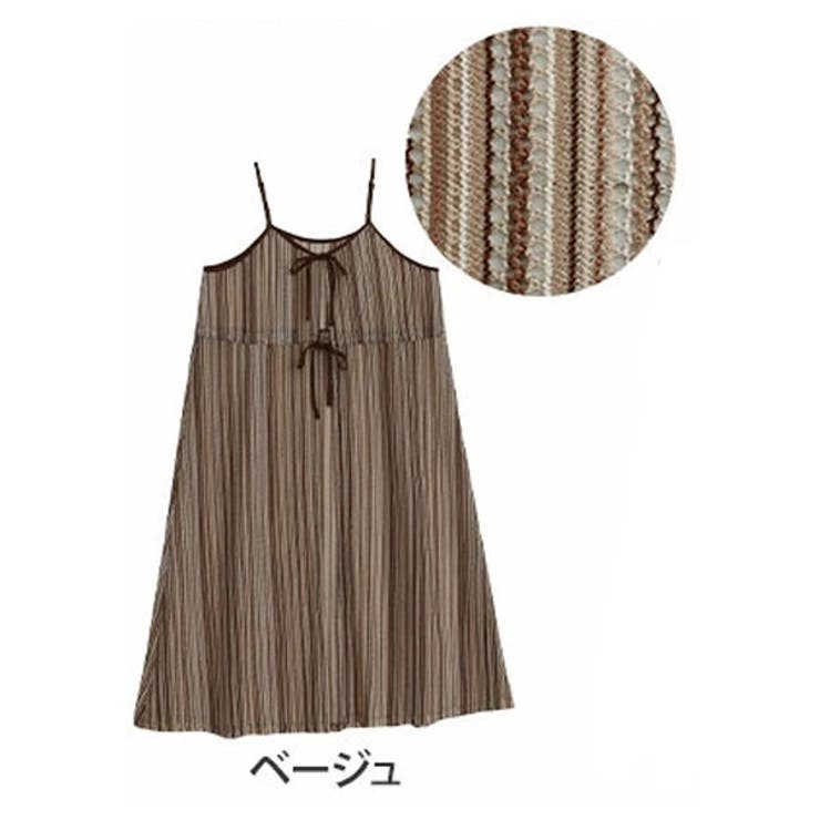 ベージュ