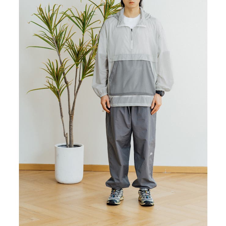 アウトドアにもおすすめ 軽量UVカットメッシュポケットハーフジップ