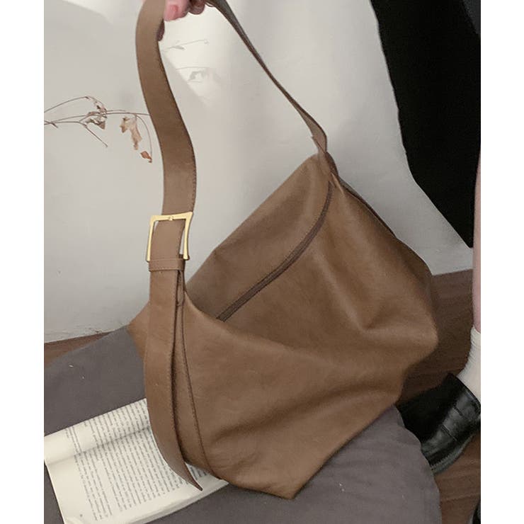 PUレザー大きめショルダーバッグ[品番：XT000010709]｜aimoha