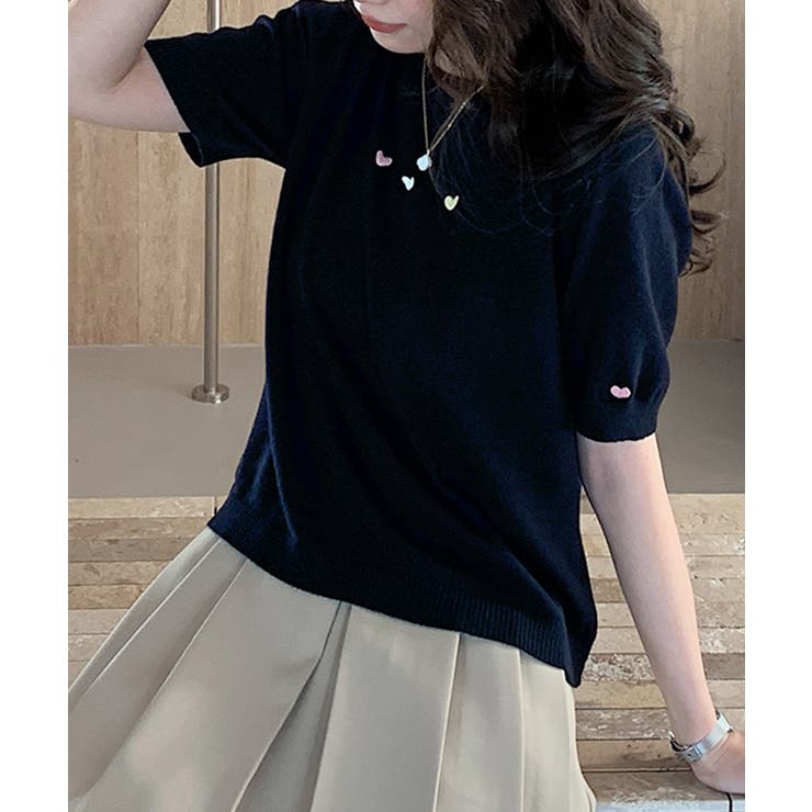 ネイビー | カラーハート付き半袖ニットトップス | aimoha 