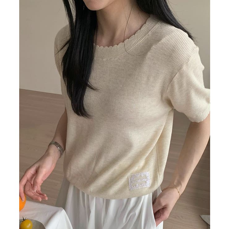 ワッペン付きクルーネック半袖ニットトップス[品番：XT000013671