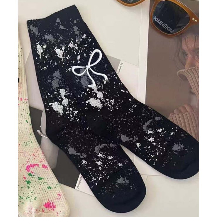 ブラック | 【MOSOX】細リボン×ペイントスプラッシュリブクルーソックス | aimoha 