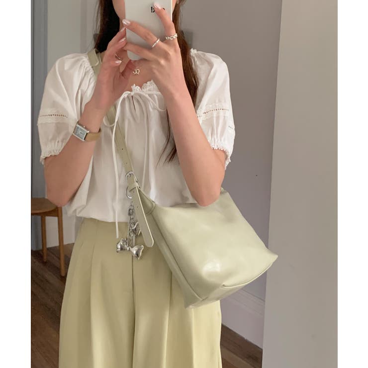 グリーン | ハートリボンチャーム付きショルダーバッグ | aimoha 