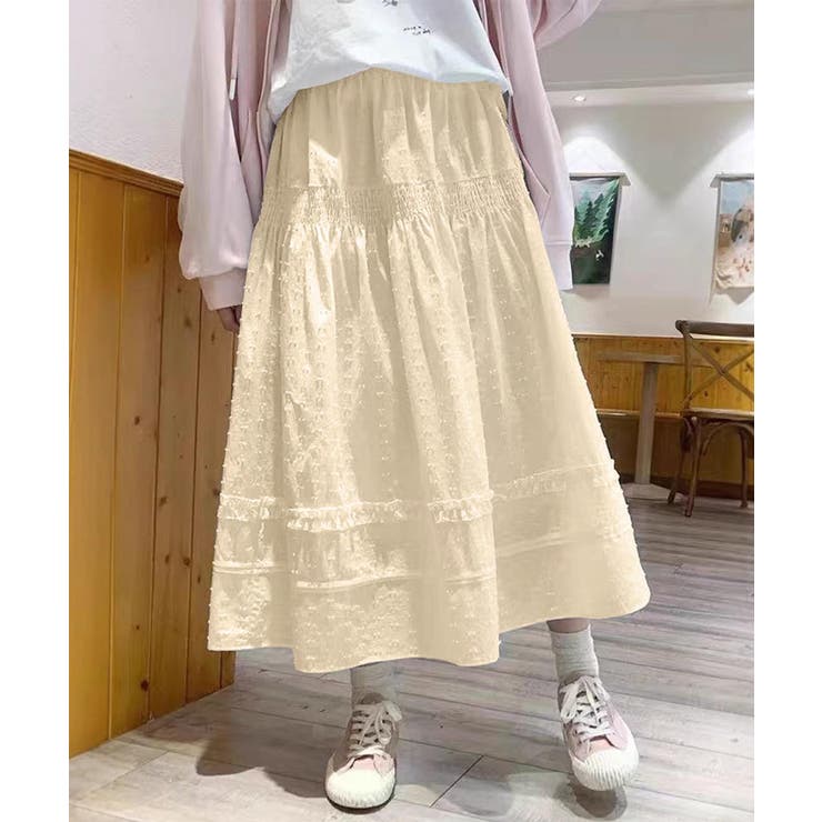 ベージュ