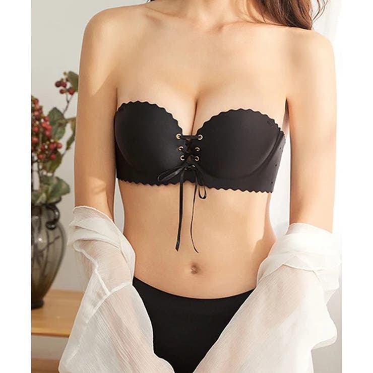 ✨完売品✨美品✨MEER.フラワーレーストップス ブラック GENERAL IDEA] WOMAN センターライン総レーストップス [BLACK]
