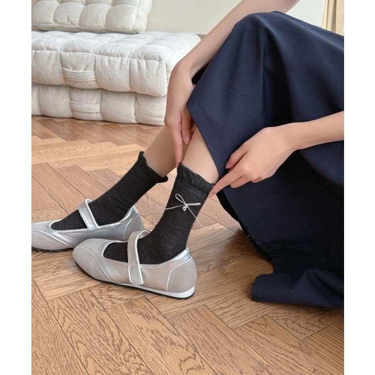 ブラック | チャーム付きリボンフリルレッグウォーマー | aimoha 