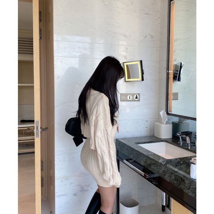 セットアップ 2点 Aラインスカート ハイネックニット 韓国 b72 セットアップ 2点 Aラインスカート ハイネックニット 韓国 b72 Ω