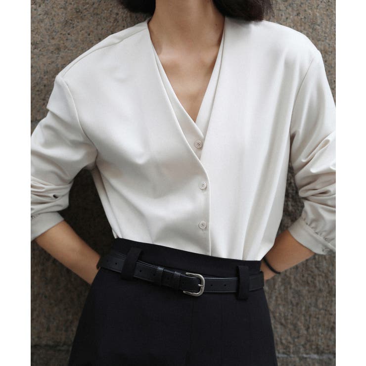 ホワイト | カシュクール風 Vネック フェイクレイヤードシャツ | aimoha 