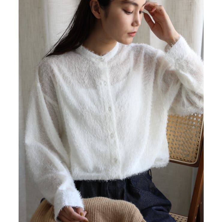 ベージュ