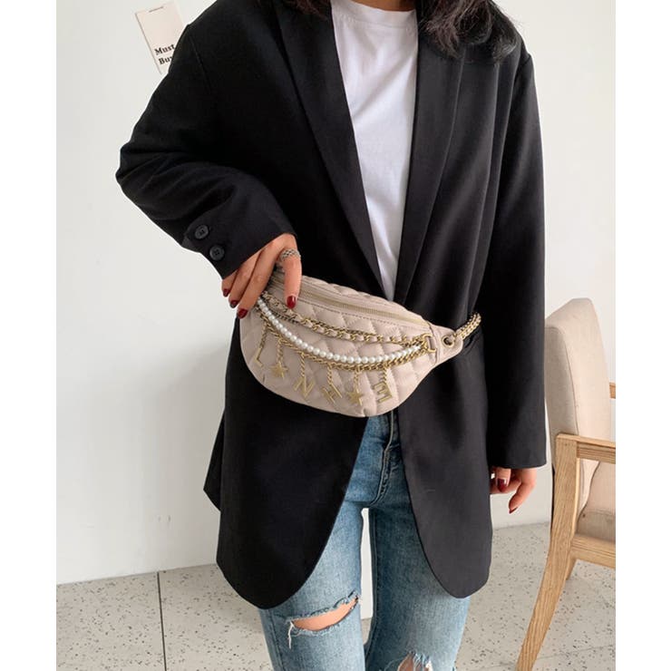 ベージュ | キラキラチェーンキルティングウエストポーチ | aimoha 